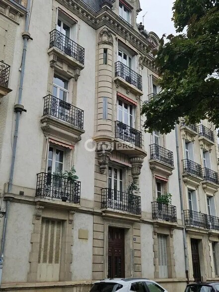 4 Place Auguste Dubois, Dijon for lease - Building Photo - Image 2 of 3