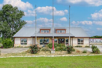 8050 TX-21, Caldwell, TX for lease Interior Photo- Image 2 of 48