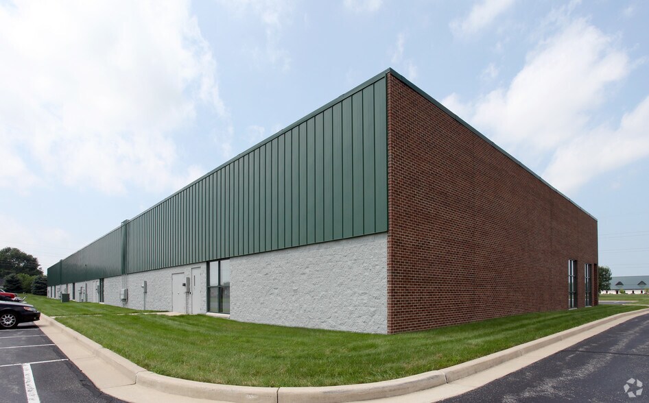 2529 Commerce Dr, Kokomo, IN à louer - Photo du bâtiment - Image 2 de 4