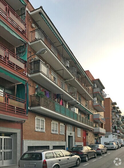 Calle José Maurelo, 15, Madrid, Madrid à vendre - Photo du bâtiment - Image 2 de 2