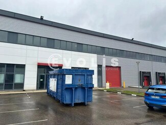 Plus de détails pour 355 Avenue Henri Schneider, Meyzieu - Bureau, Local d'activités à louer