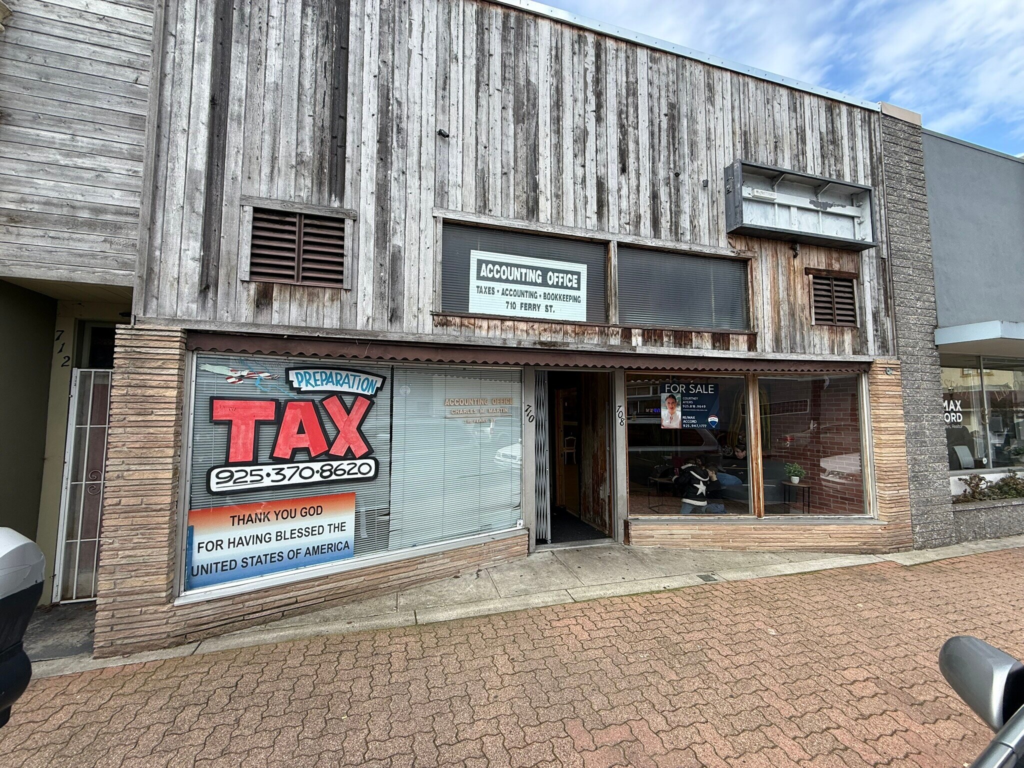 708 Ferry St, Martinez, CA à vendre Photo principale- Image 1 de 12