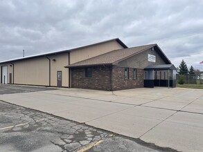 6135 King Rd, Marine City, MI for lease Building Photo- Image 1 of 16