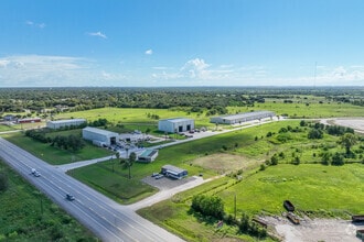 7529 Blimp Base Rd, Hitchcock, TX - AERIAL  map view
