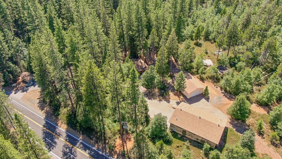 3022 Highway 4, Arnold, CA à vendre - Photo du bâtiment - Image 2 de 140