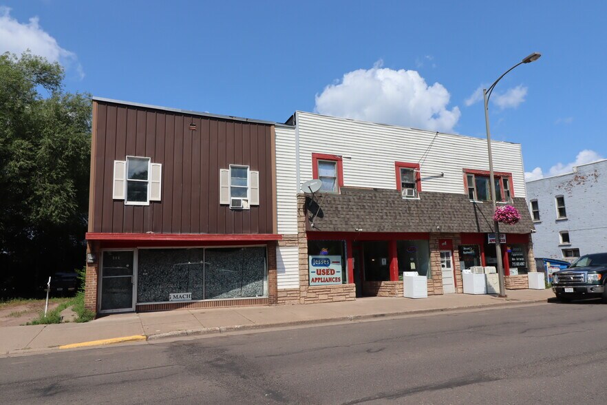 605-611 Main St E portefeuille de 3 propriétés à vendre sur LoopNet.ca - Photo du bâtiment - Image 3 de 12