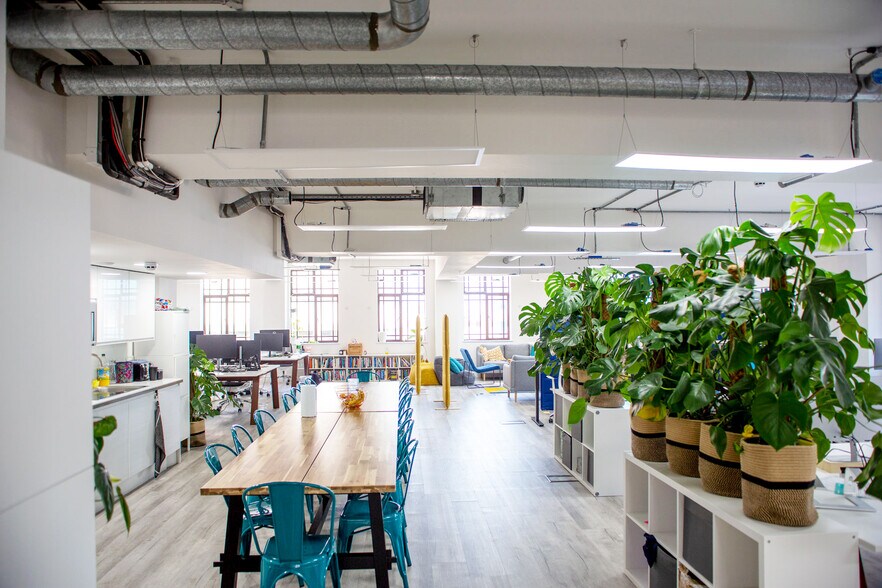 17 Bevis Marks, Londres à louer - Photo du bâtiment - Image 2 de 10