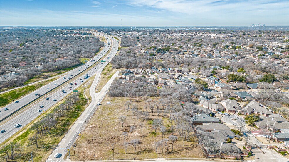 4304-4320 Kelly Elliott Rd, Arlington, TX à vendre - Photo du bâtiment - Image 2 de 21