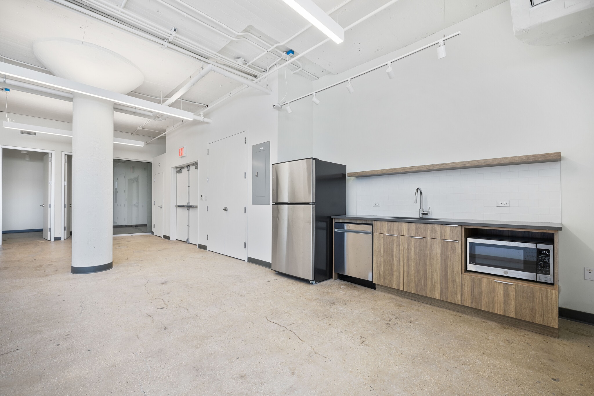 315 Meserole St, Brooklyn, NY à louer Photo intérieure- Image 1 de 3