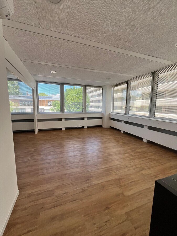 29 RUE ECOLE NORMALE, Bordeaux, GIR 33200 - Unit 128 -  - Interior Photo - Image 1 of 16