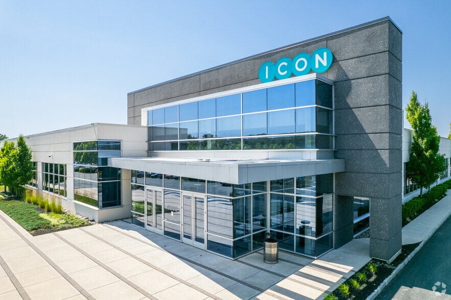 731 Arbor Way, Blue Bell, PA for lease - Building Photo - Image 1 of 7