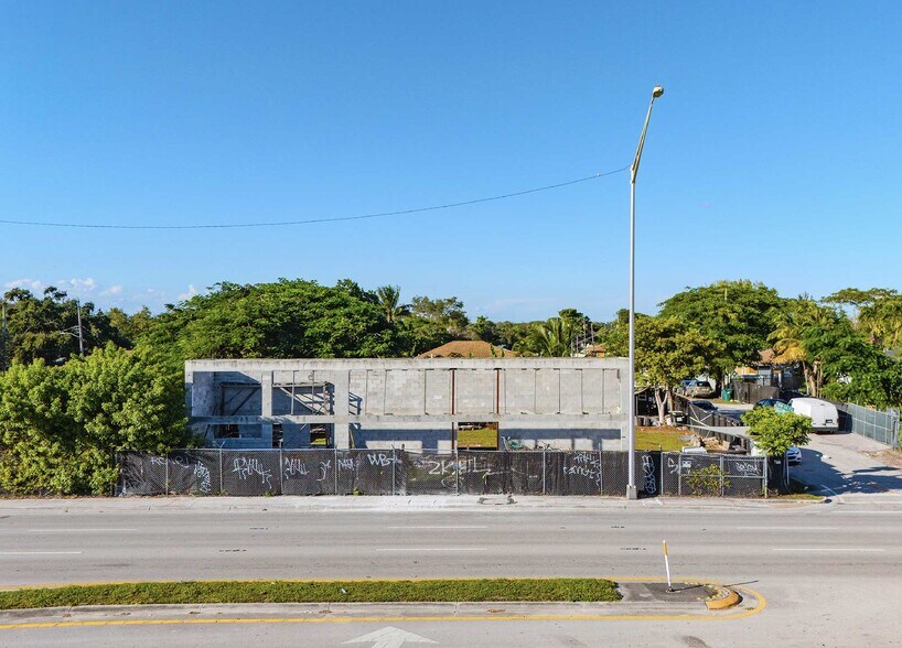 1441 NW 79th St, Miami, FL à vendre - Photo du bâtiment - Image 3 de 13