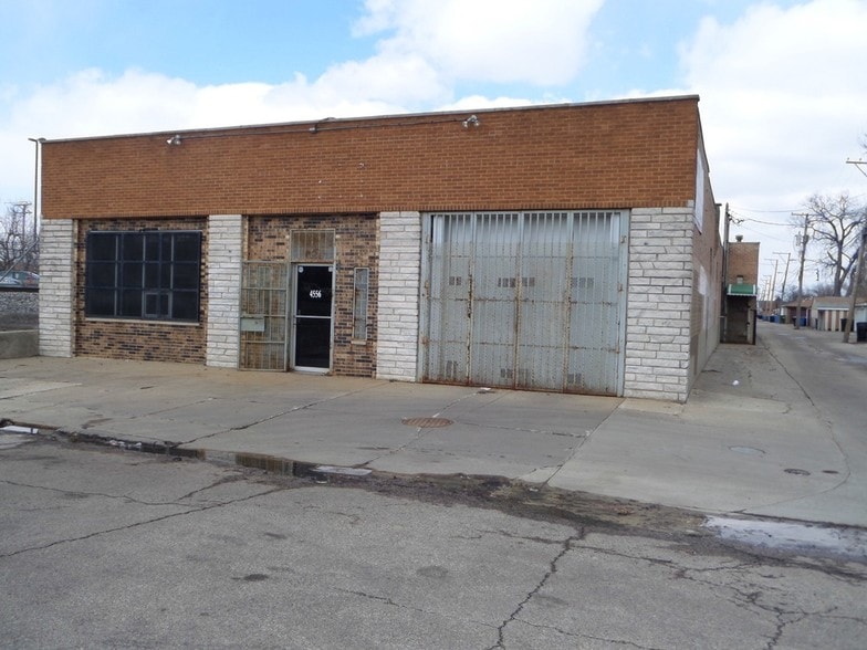 4556 W 62nd St, Chicago, IL for sale - Building Photo - Image 1 of 10