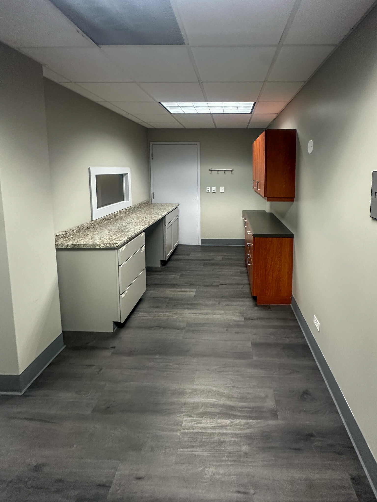 2400 N Ashland Ave, Chicago, IL for lease Interior Photo- Image 1 of 13