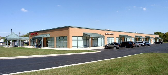 Plus de détails pour 3577 E New York St, Aurora, IL - Commerce de détail à louer
