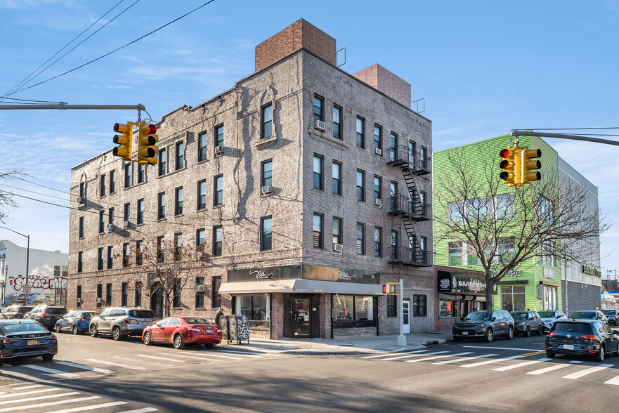 996 Cypress Ave, Ridgewood, NY for sale - Primary Photo - Image 1 of 1