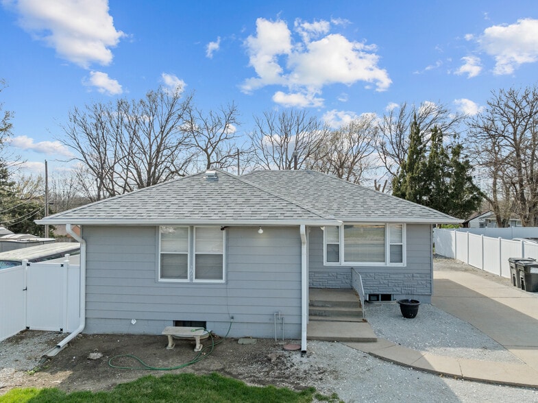 2951 N 70th St, Lincoln, NE for sale - Building Photo - Image 3 of 34