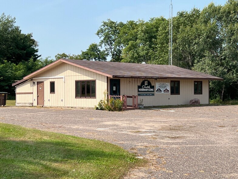 202 Kleve St, Chetek, WI à vendre - Photo du bâtiment - Image 2 de 6