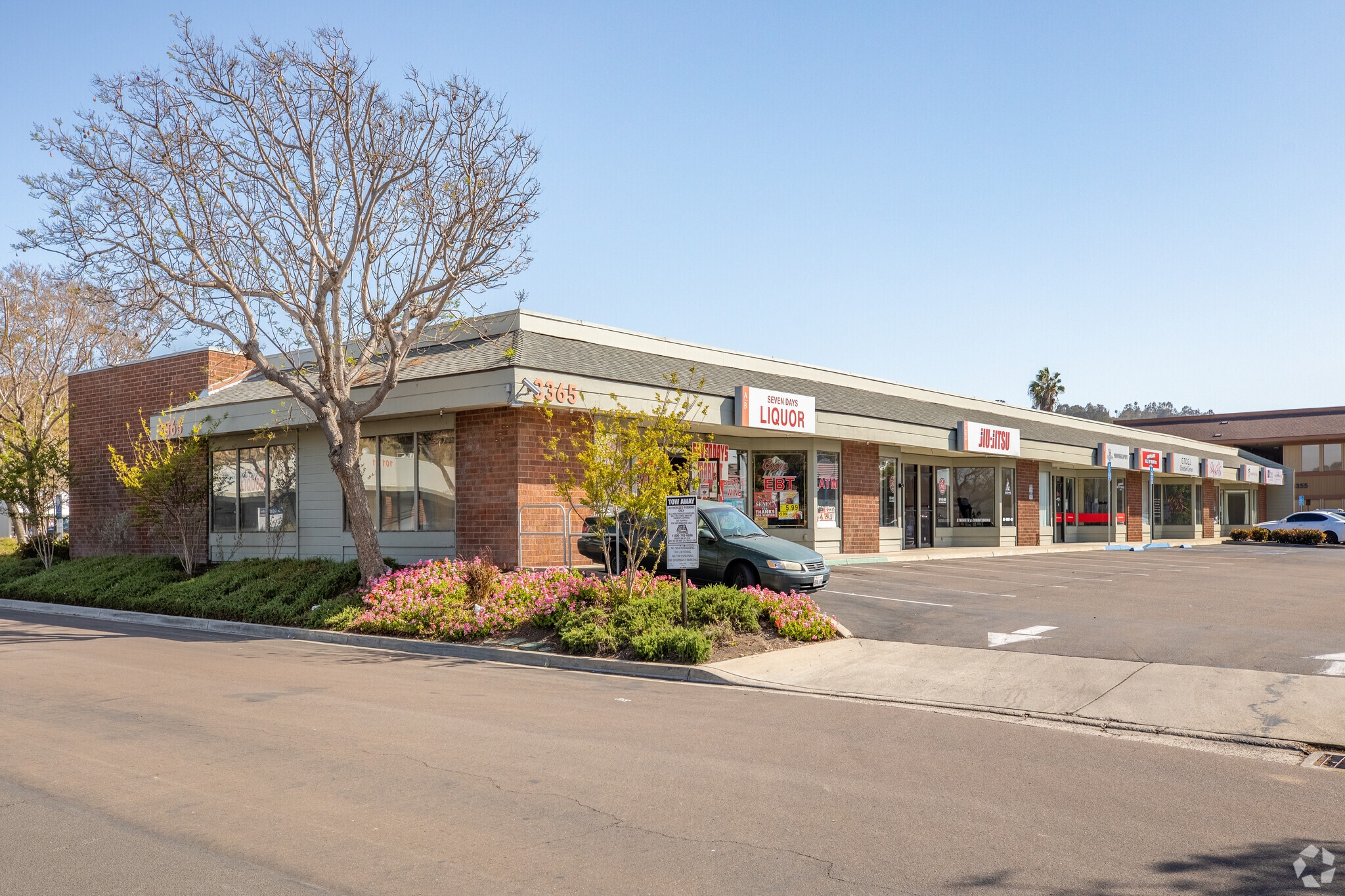 3375 Mission Ave, Oceanside, CA for lease Primary Photo- Image 1 of 8