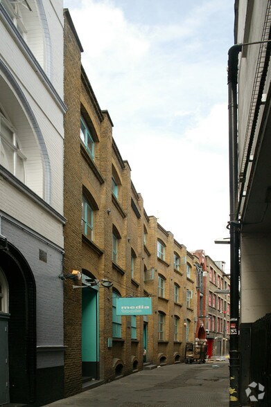 12 Flitcroft St, Londres à louer - Photo du bâtiment - Image 2 de 11