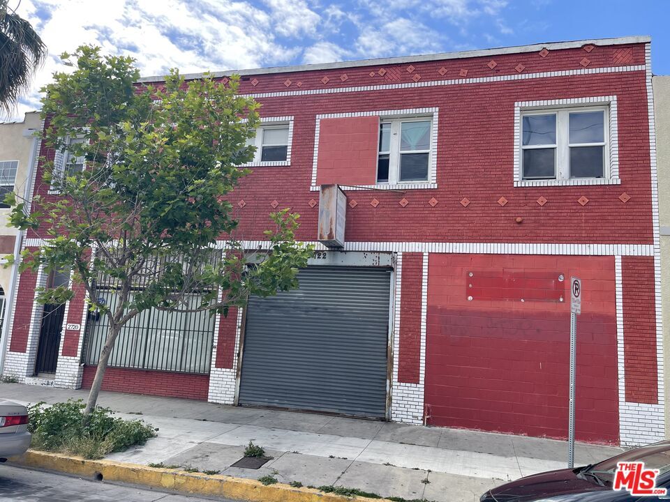 2720-2722 W 54th St, Los Angeles, CA for sale Primary Photo- Image 1 of 8