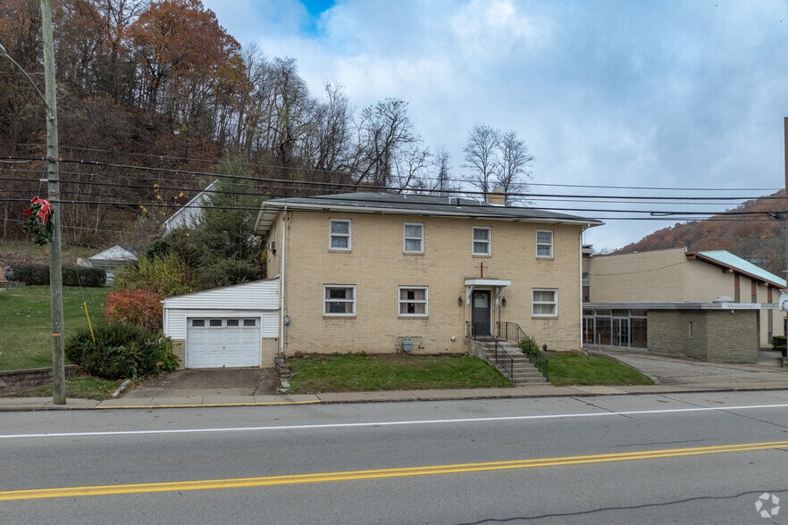 787 Freeport Rd, Creighton, PA for sale - Primary Photo - Image 1 of 4
