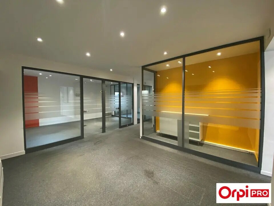 Retail in Savigny-sur-Orge for sale Interior Photo- Image 1 of 8