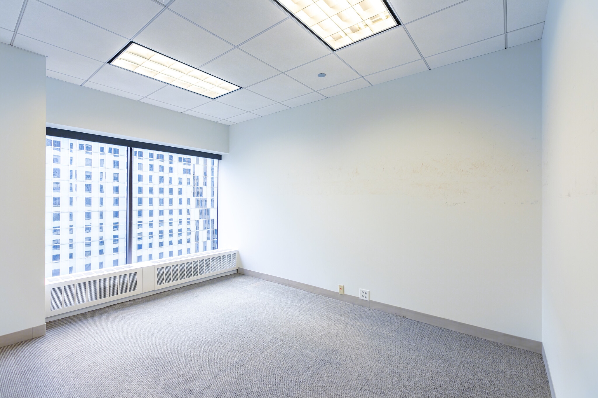 180 N LaSalle St, Chicago, IL for lease Interior Photo- Image 1 of 8