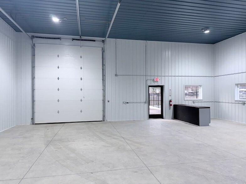 8939 S Sprinkle Rd, Portage, MI for sale - Building Photo - Image 3 of 8