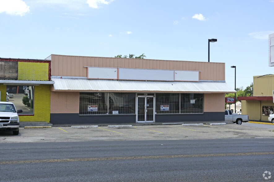 208 W Rancier Ave, Killeen, TX à louer - Photo du bâtiment - Image 2 de 8