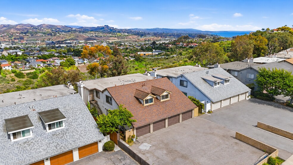 33372 Cheltam Way, Dana Point, CA à vendre - Photo du bâtiment - Image 1 de 10