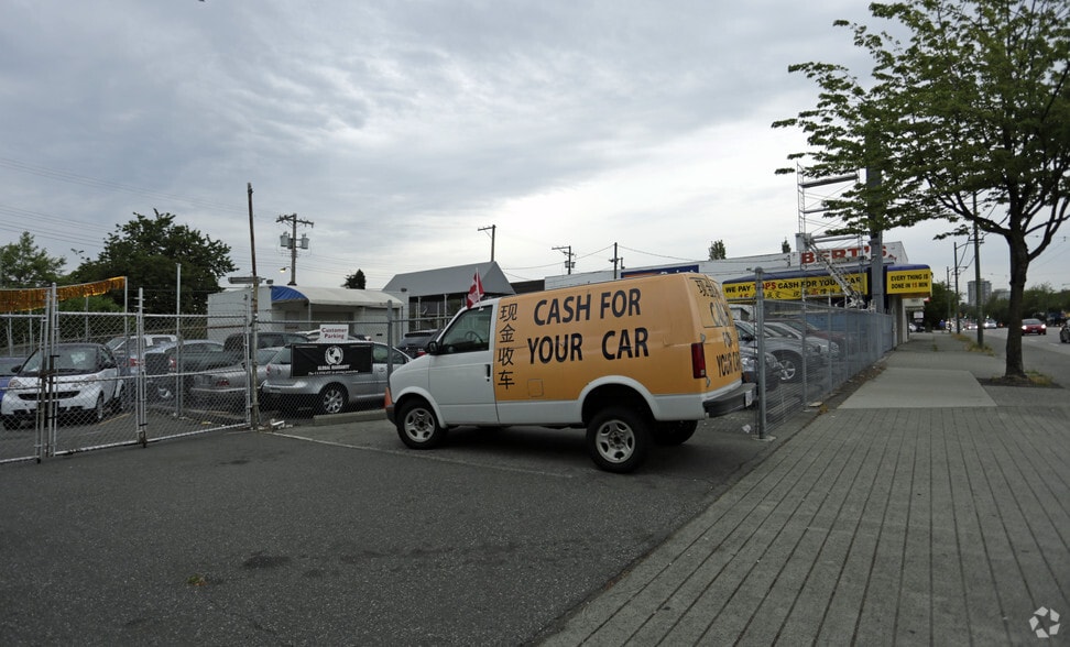 855 Kingsway, Vancouver, BC à vendre - Photo principale - Image 3 de 9