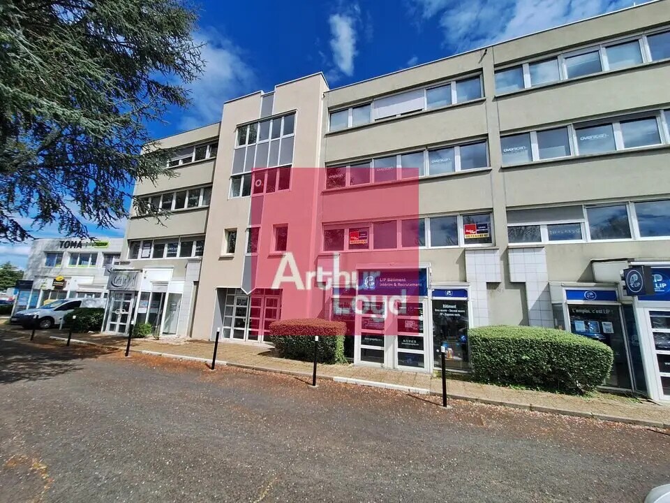 Office in Clermont-Ferrand for lease Building Photo- Image 1 of 5