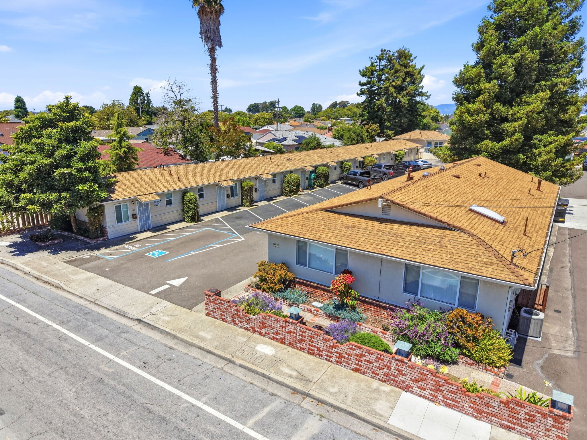755 Fargo Ave, San Leandro, CA à vendre Photo du bâtiment- Image 1 de 37