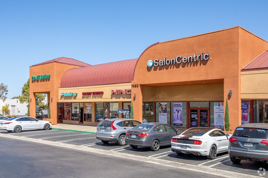 7404-7450 Clairemont Mesa Blvd, San Diego, CA à louer - Photo du bâtiment - Image 3 de 12