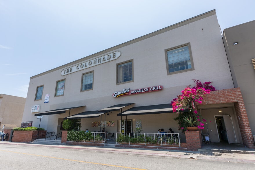 350 S Lake Ave, Pasadena, CA à louer - Photo du bâtiment - Image 3 de 20