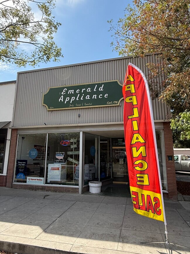 More details for 1031 Whitley Ave, Corcoran, CA - Retail for Sale