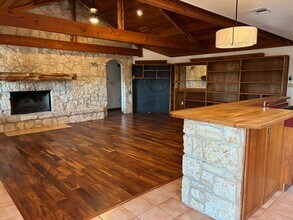 149 TX-46, Boerne, TX for lease Interior Photo- Image 2 of 8