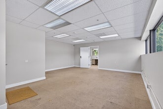 2 Meridian Rd, Eatontown, NJ for lease Interior Photo- Image 2 of 8