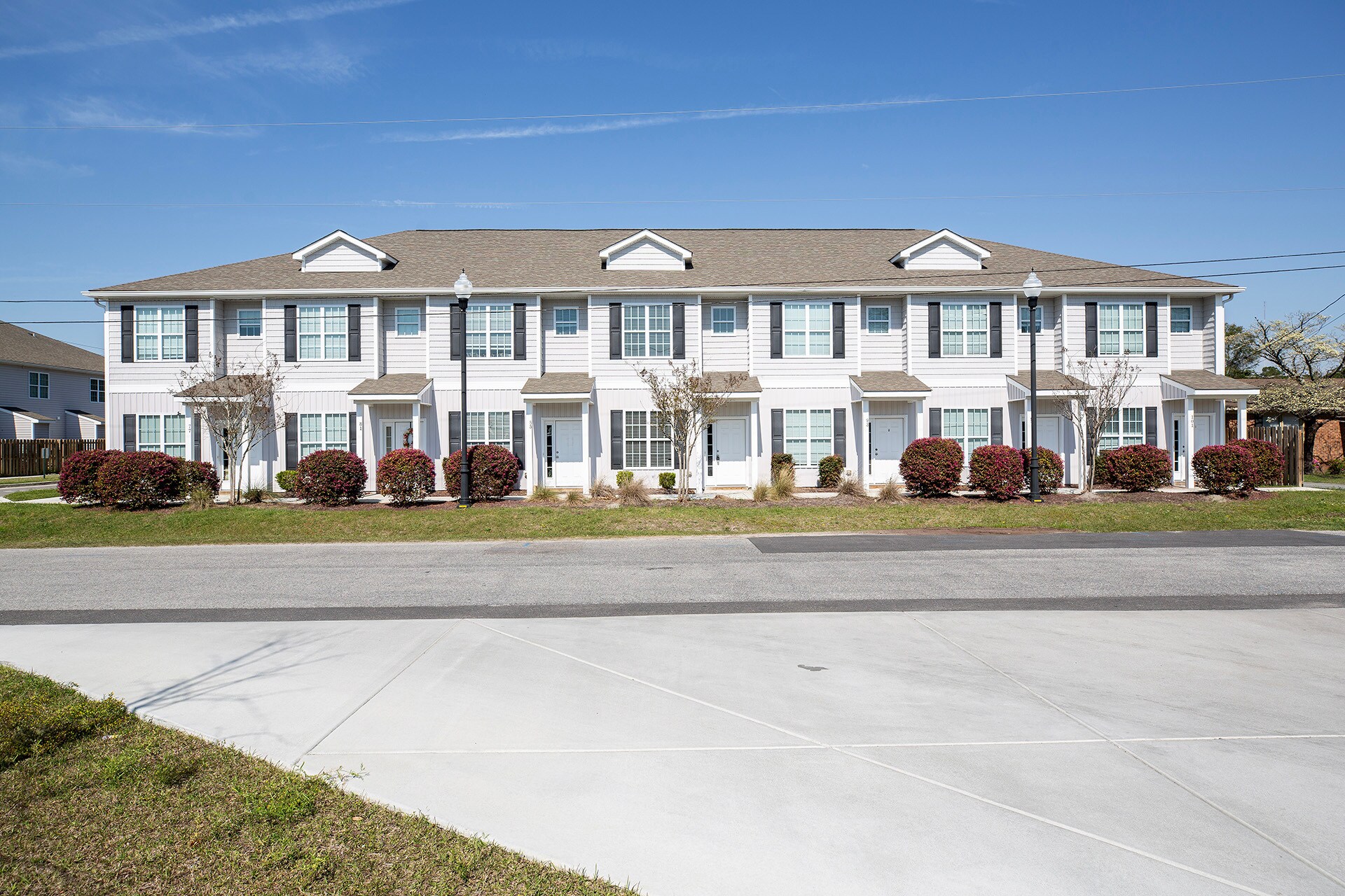 Village Rd, Leland, NC à vendre Photo principale- Image 1 de 52