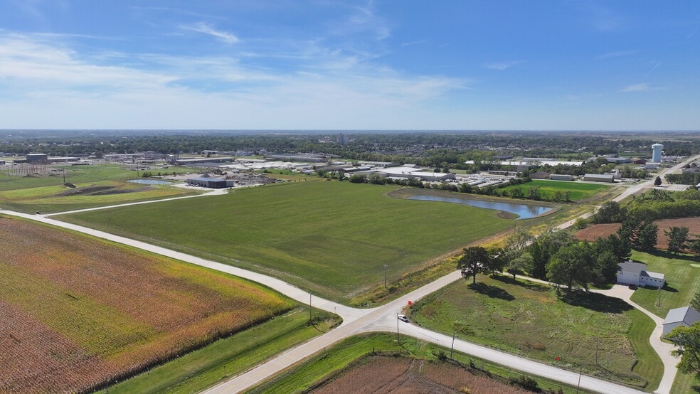 G36 Highway, Indianola, IA à vendre - Photo du bâtiment - Image 2 de 5