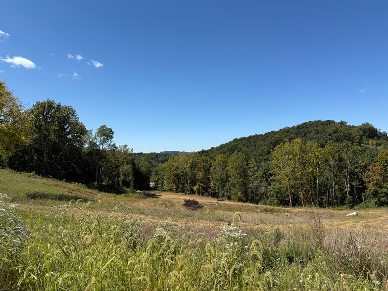 113 Summit Ridge Ave, Morgantown, WV à vendre - Photo du bâtiment - Image 3 de 7