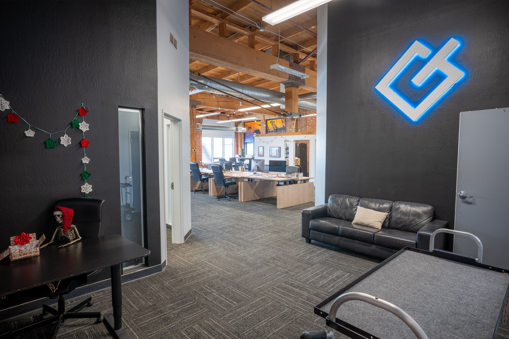 2130-2220 Livingston St, Oakland, CA à louer Photo intérieure- Image 1 de 27