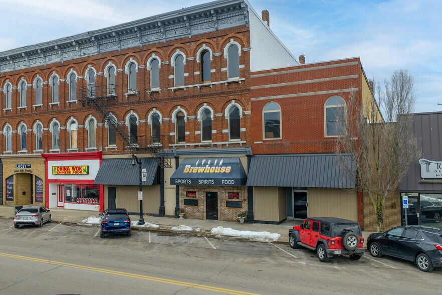 127 S Broadway St, New Philadelphia, OH à vendre - Photo du bâtiment - Image 3 de 47
