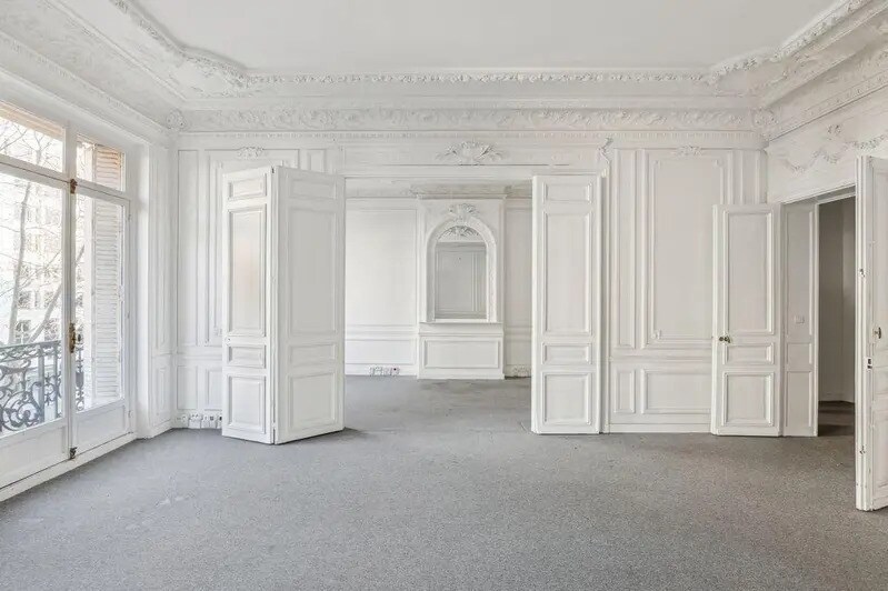 Office in Paris for sale Interior Photo- Image 1 of 24