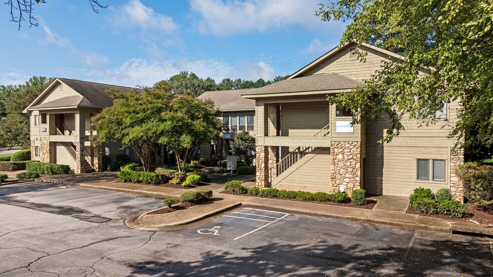 920 Paverstone Dr, Raleigh, NC for lease - Building Photo - Image 2 of 7