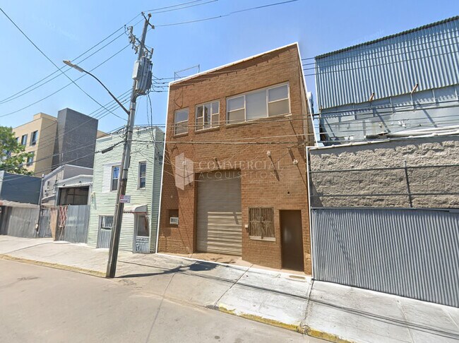 Plus de détails pour 2614 W 13th St, Brooklyn, NY - Industriel à vendre