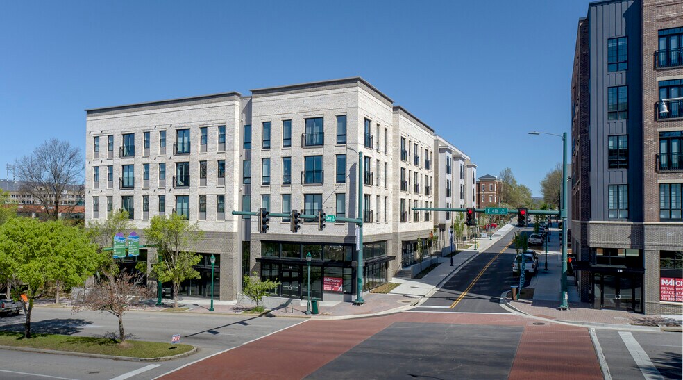 355 Walnut St, Chattanooga, TN à louer - Photo du bâtiment - Image 3 de 24