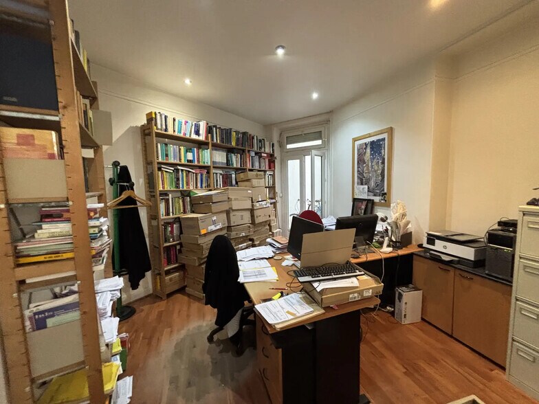 2 Bis Rue Tarbé, Paris à louer - Photo du bâtiment - Image 2 de 12