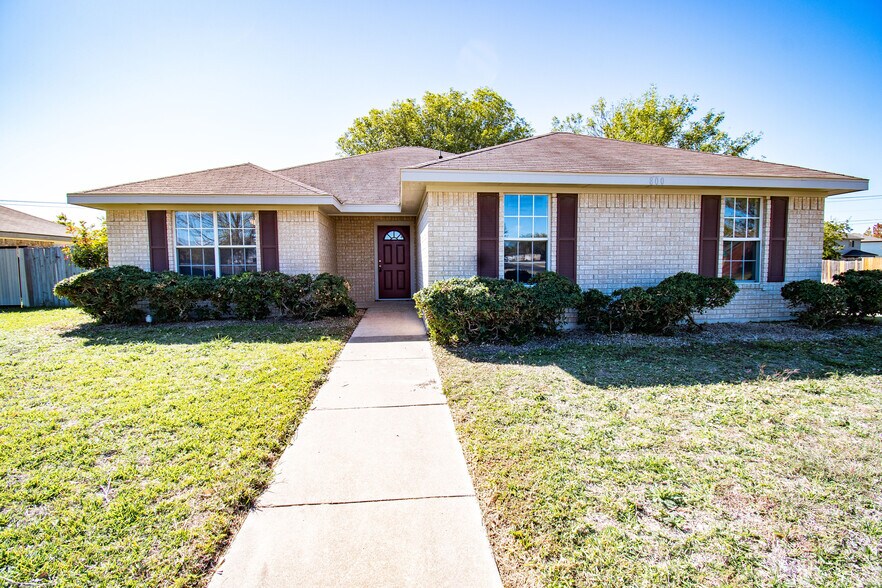 Killeen-Temple Portfolio portefeuille de 6 propriétés à vendre sur LoopNet.ca - Photo du bâtiment - Image 2 de 53